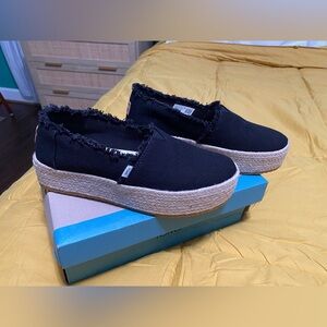 Valencia Tom’s - platform flat slip ones  7.5